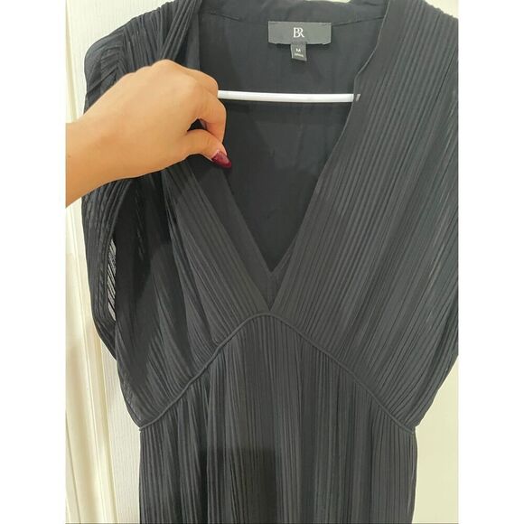 Banana Republic Ana Pleated Maxi Dress Size Medium - Picture 7 of 9